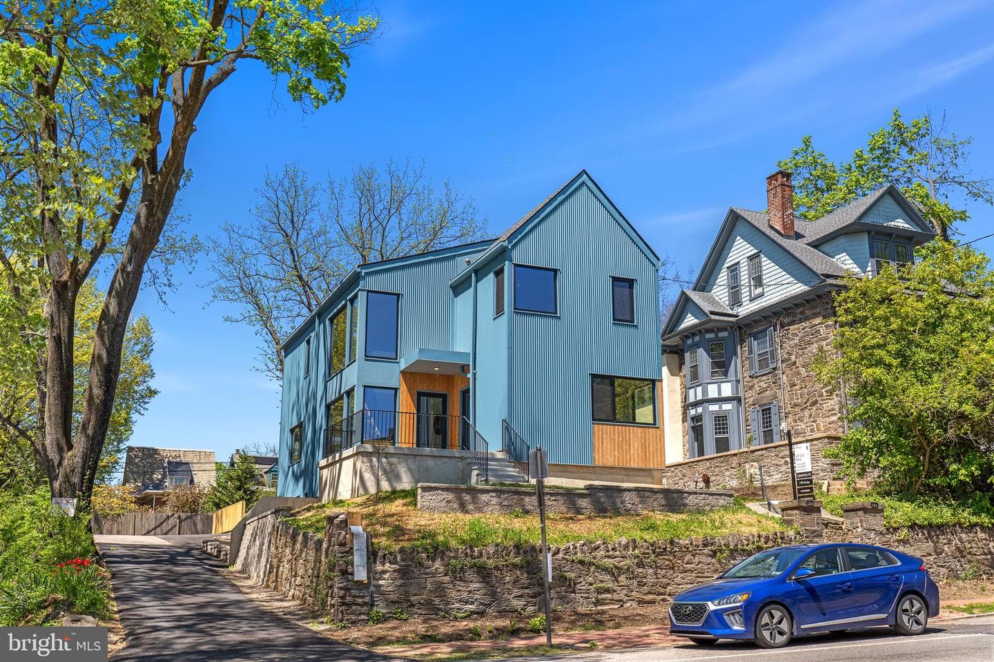 139 W Mount Pleasant Avenue, Philadelphia