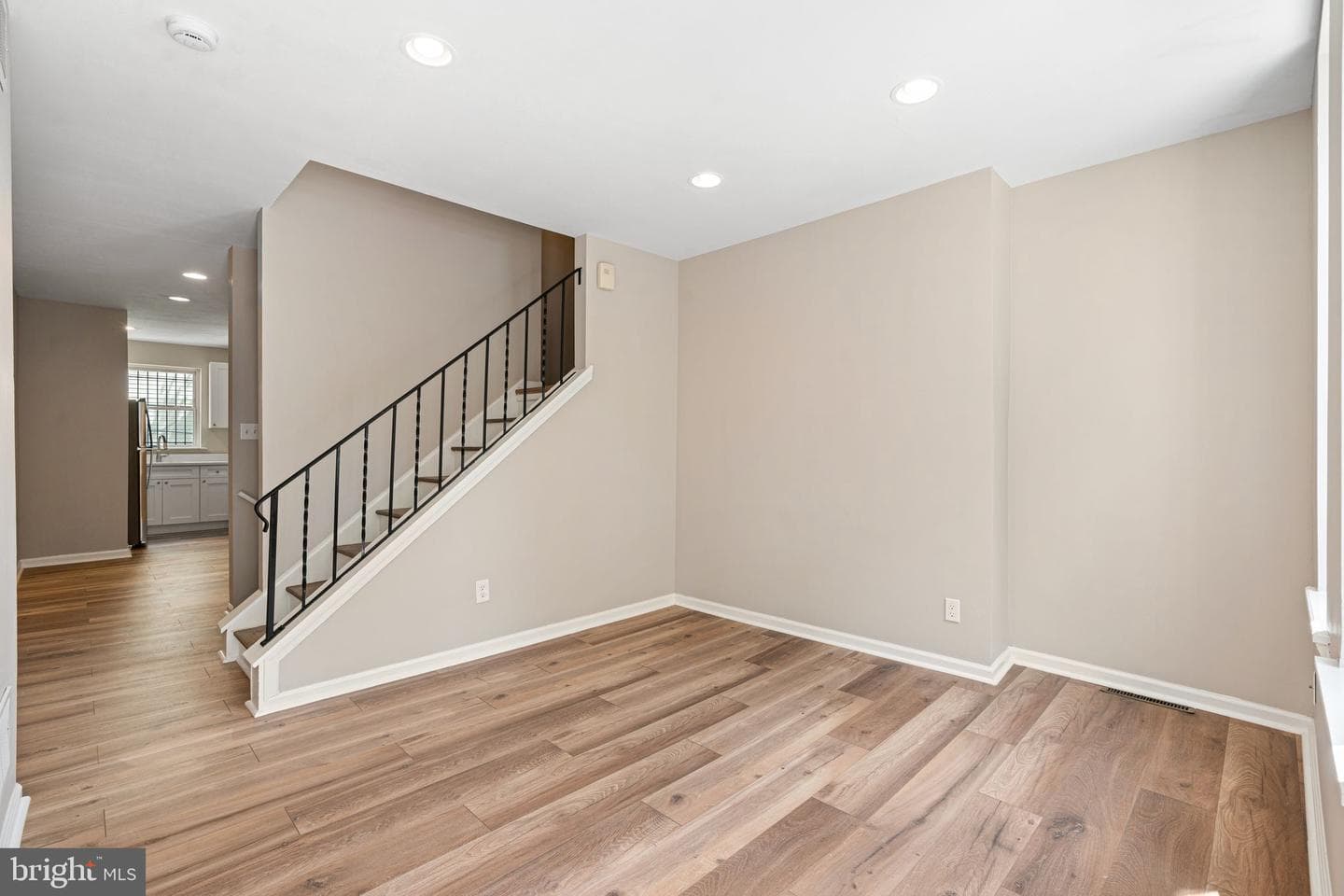 637 N 35th Street photo 2