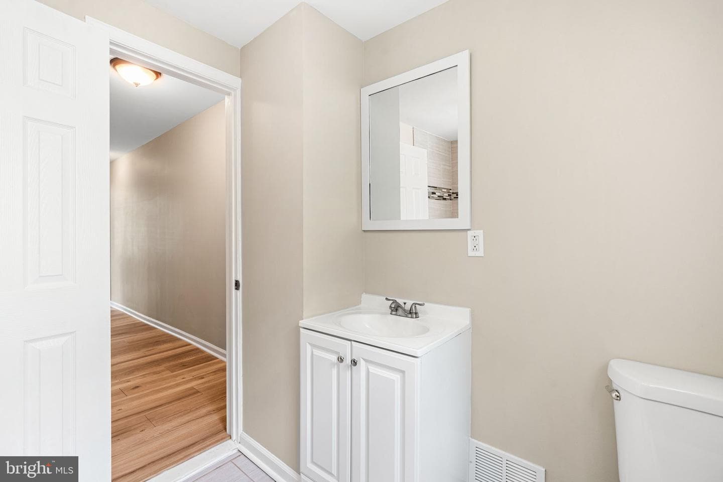 637 N 35th Street photo 9