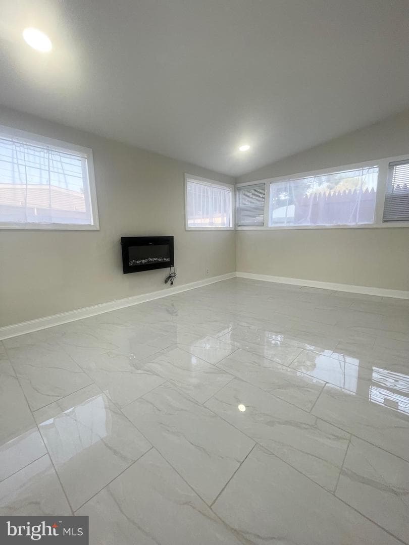 825 Delray Street photo 13
