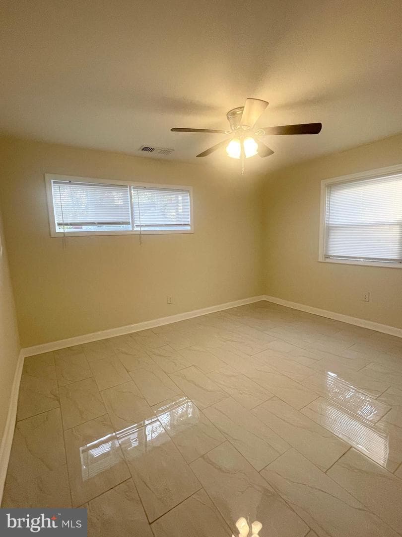 825 Delray Street photo 18