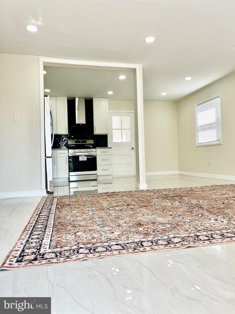 825 Delray Street photo 5