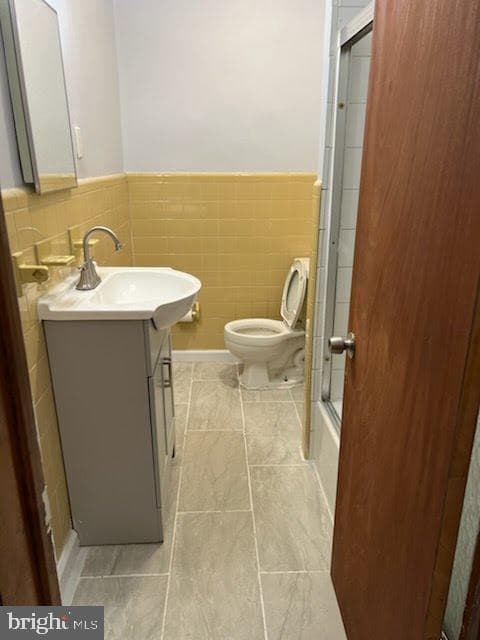 1523 S Etting Street photo 7