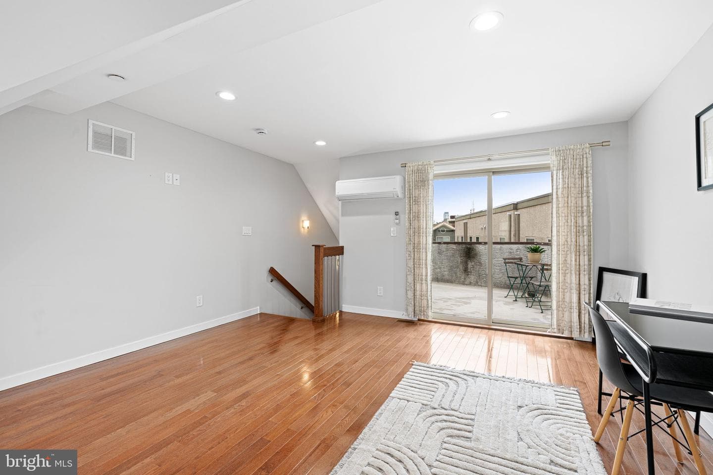 444 Poplar Street photo 11