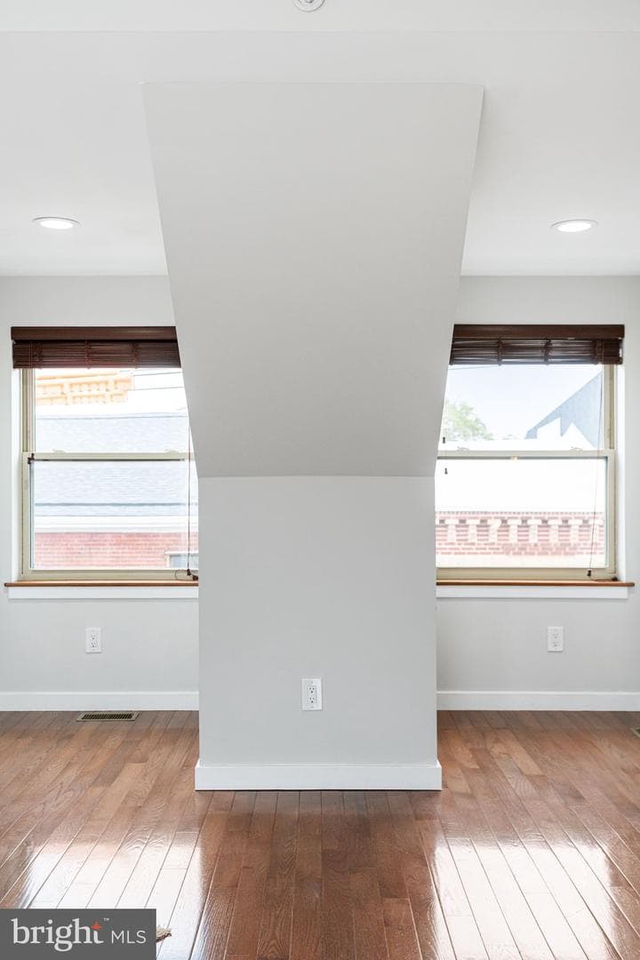 444 Poplar Street photo 12