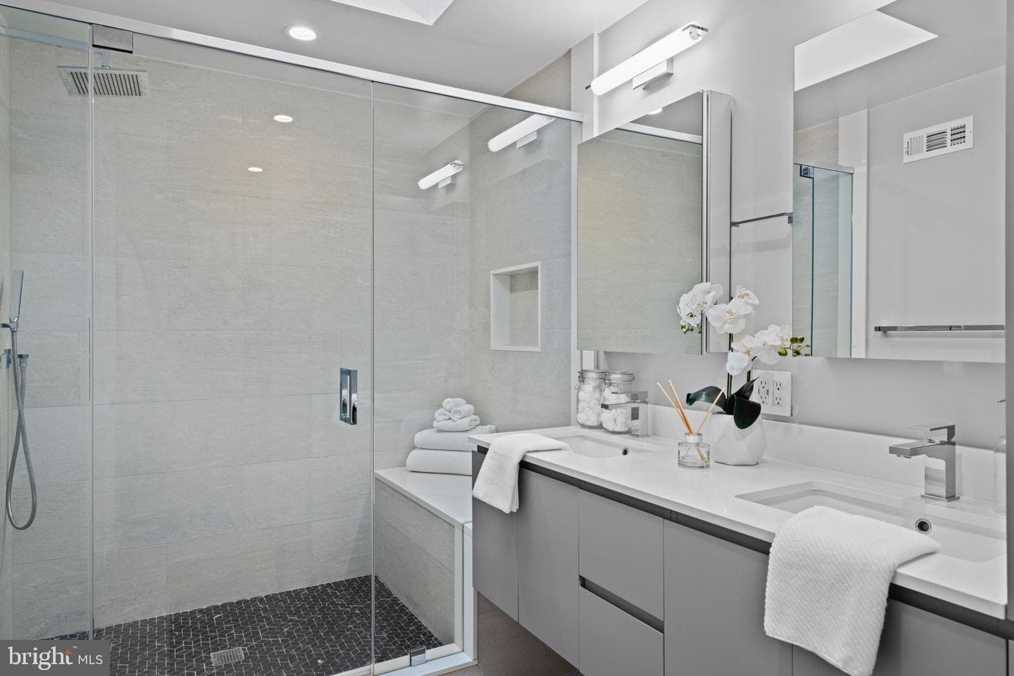 2030 Ranstead Street photo 39