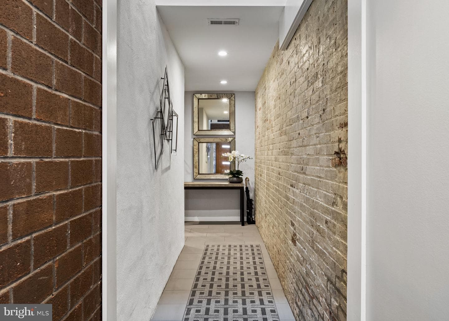 2030 Ranstead Street photo 5