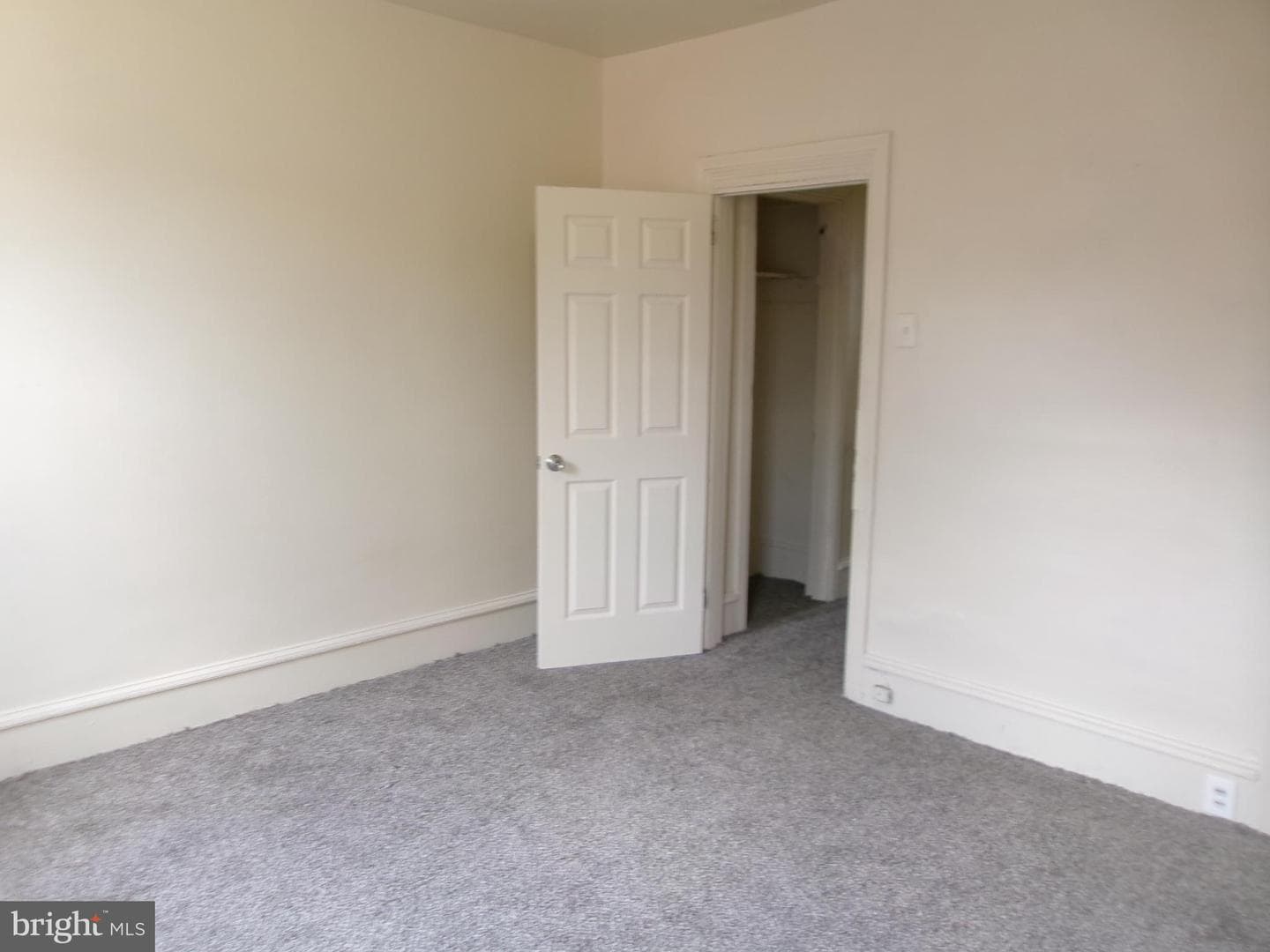 1305 W Rush Street photo 16