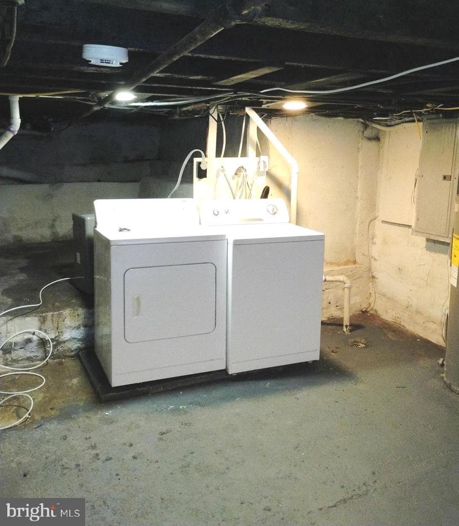 1305 W Rush Street photo 24
