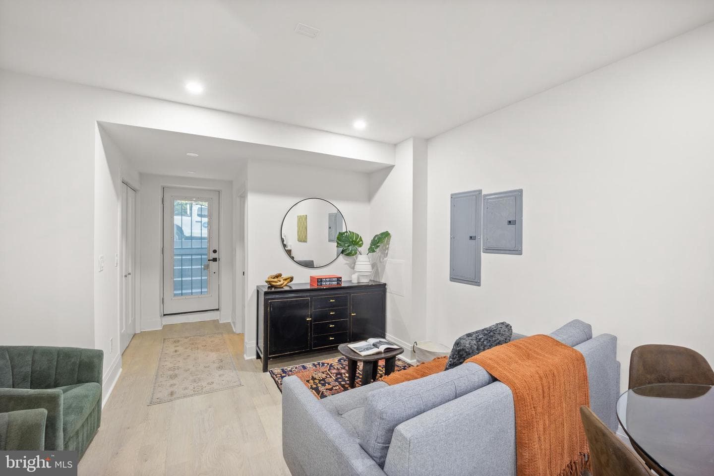5841 Chester Avenue photo 43