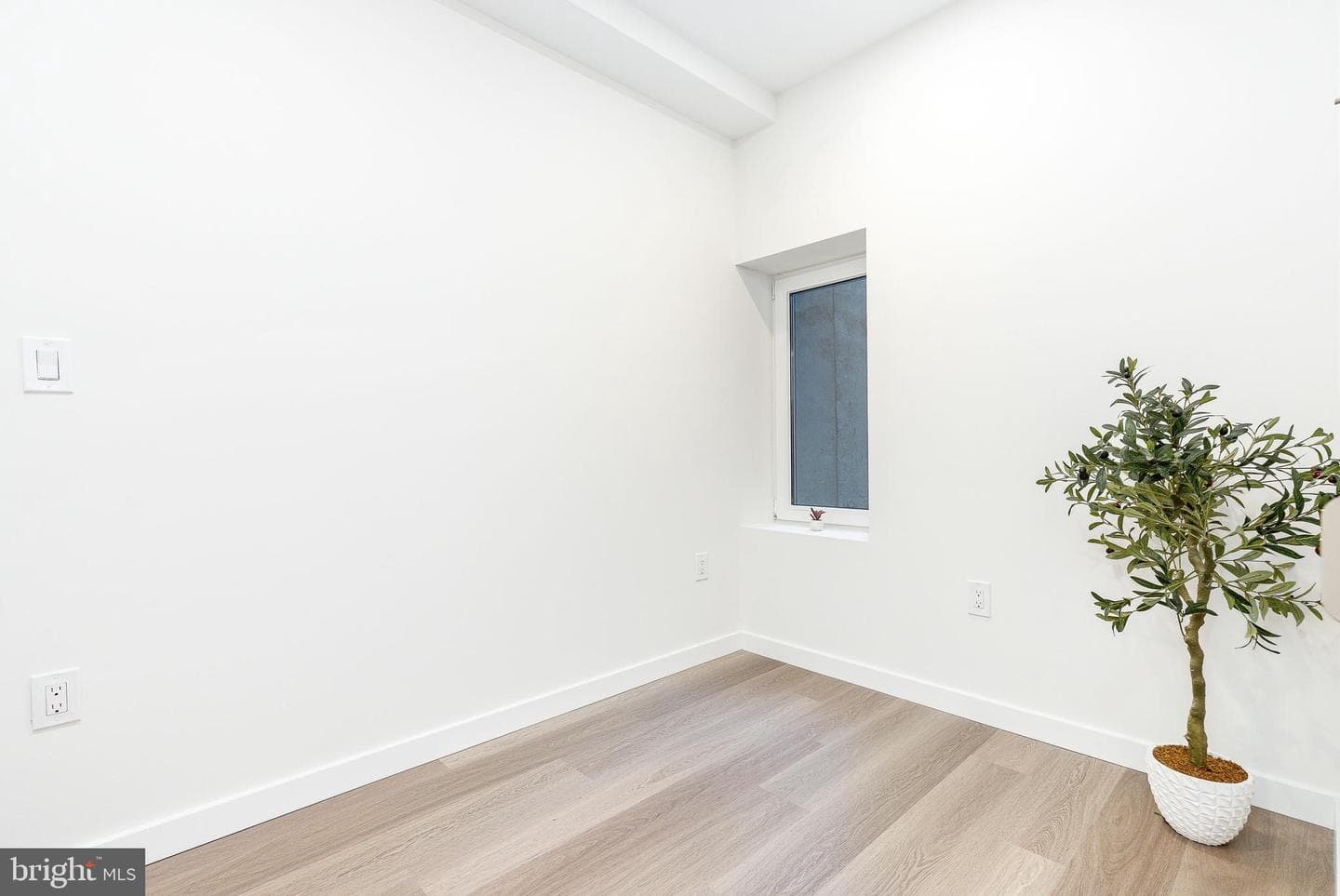 903 Corinthian Avenue #2 photo 29