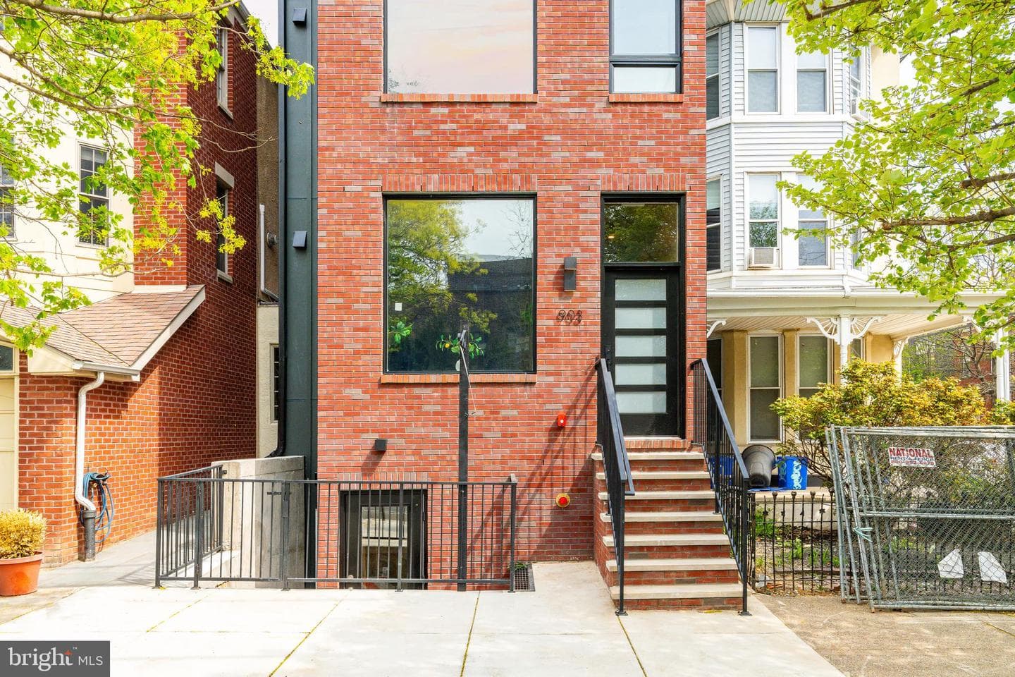 903 Corinthian Avenue #2 photo 35