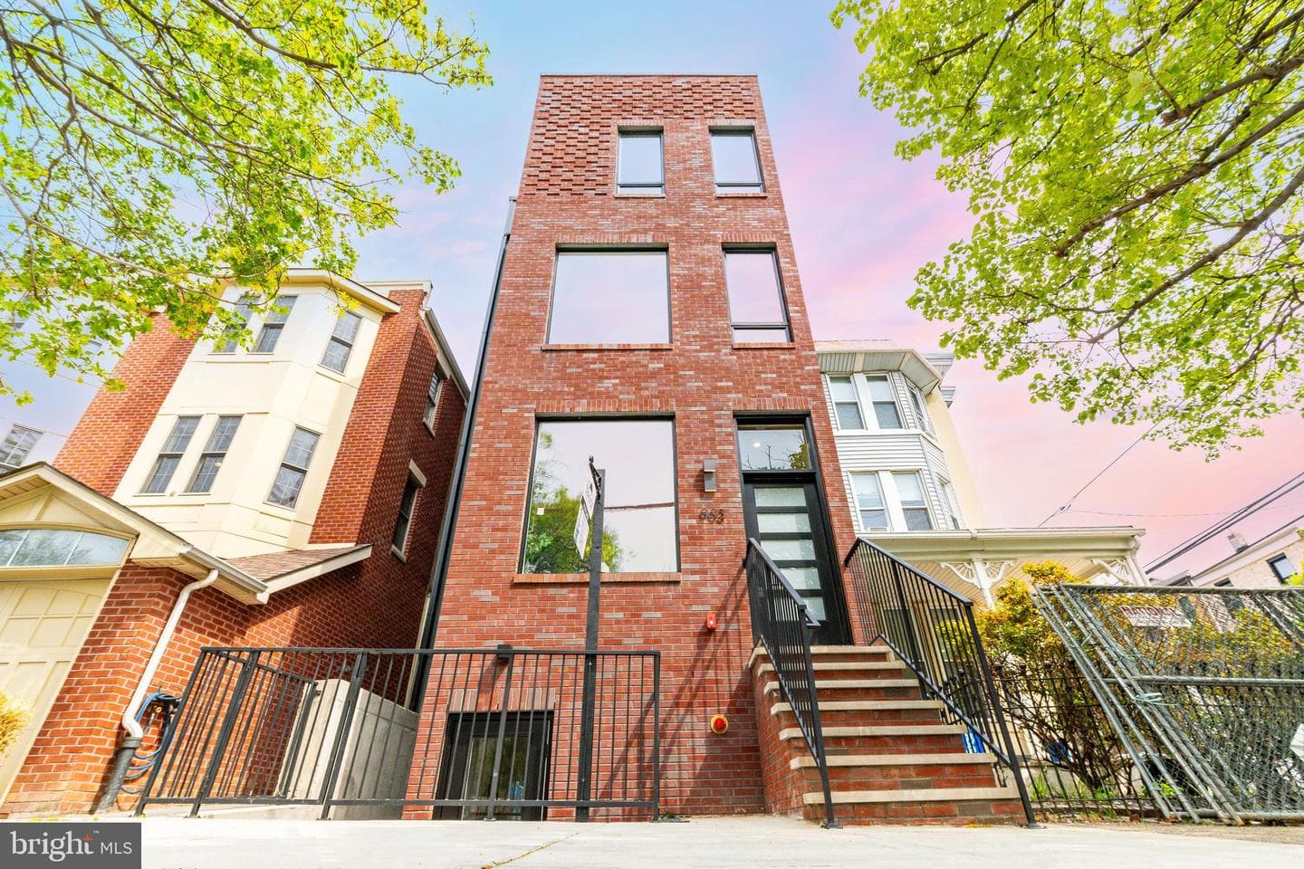 903 Corinthian Avenue #2 photo 36