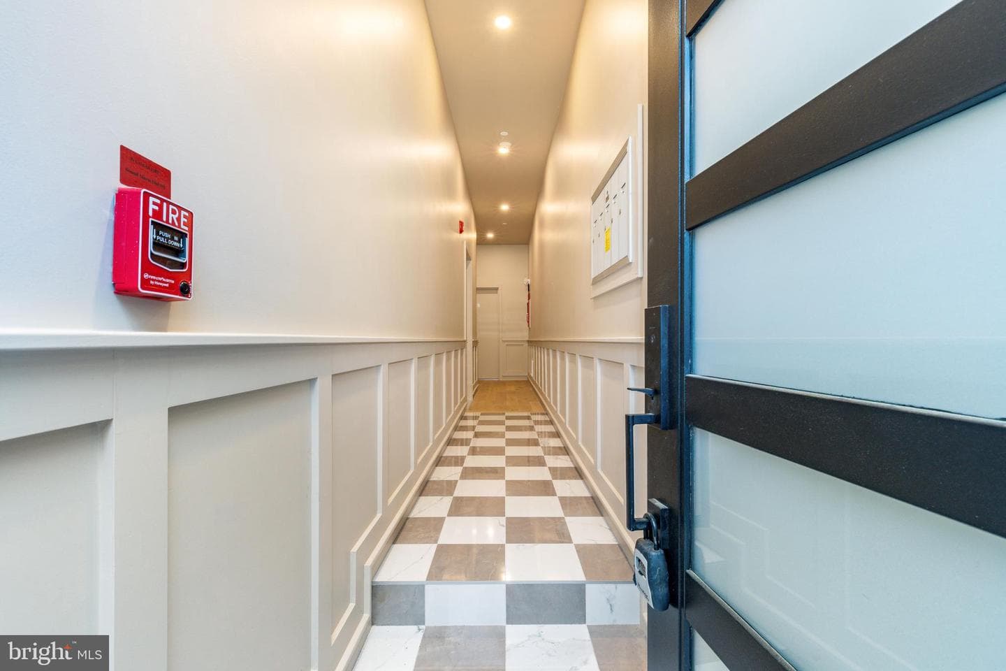903 Corinthian Avenue #2 photo 4