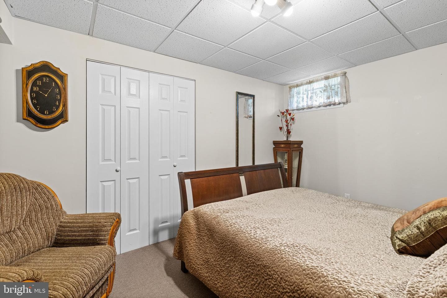 400 Laura Lane photo 15