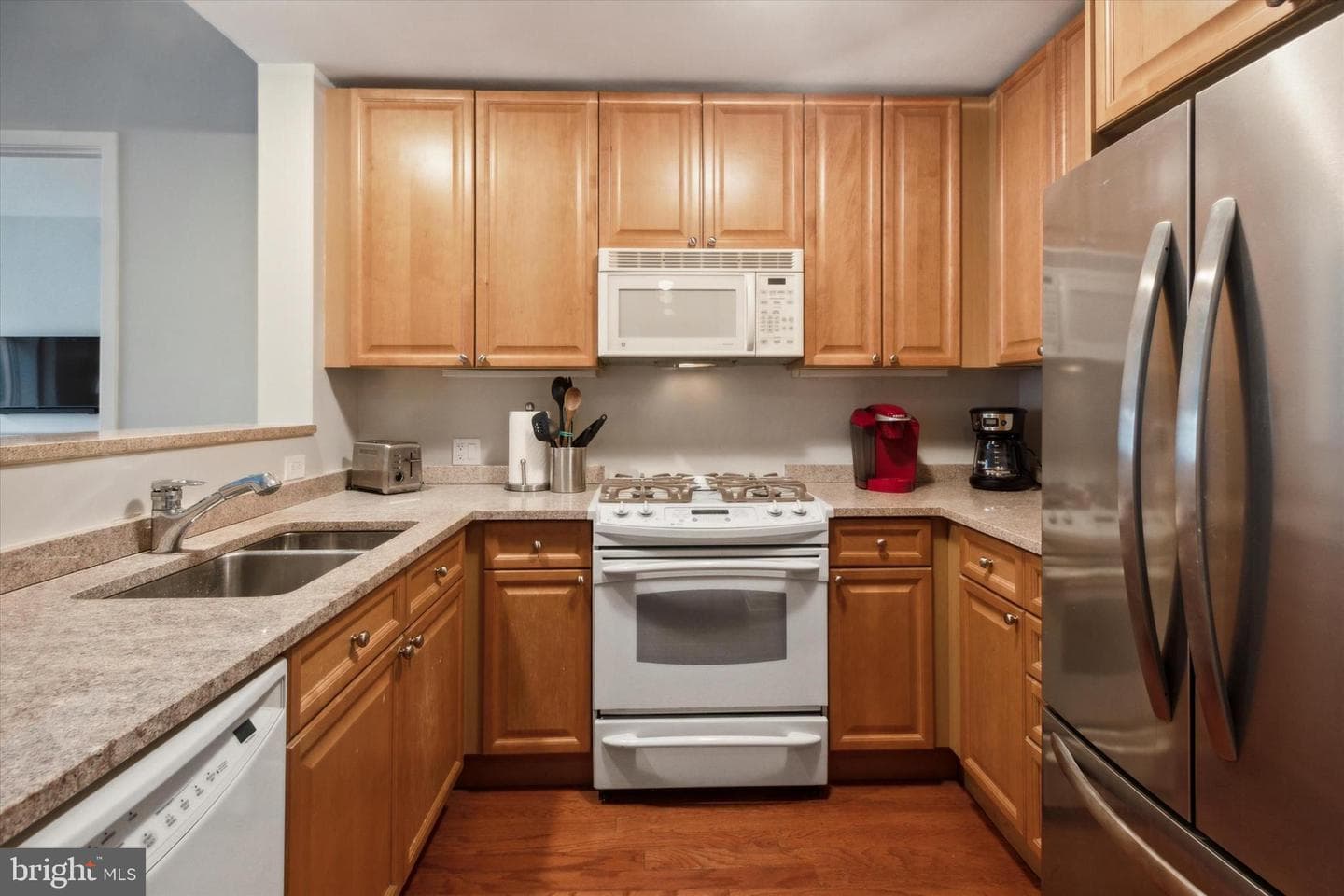 1900 Hamilton Street #402 photo 5