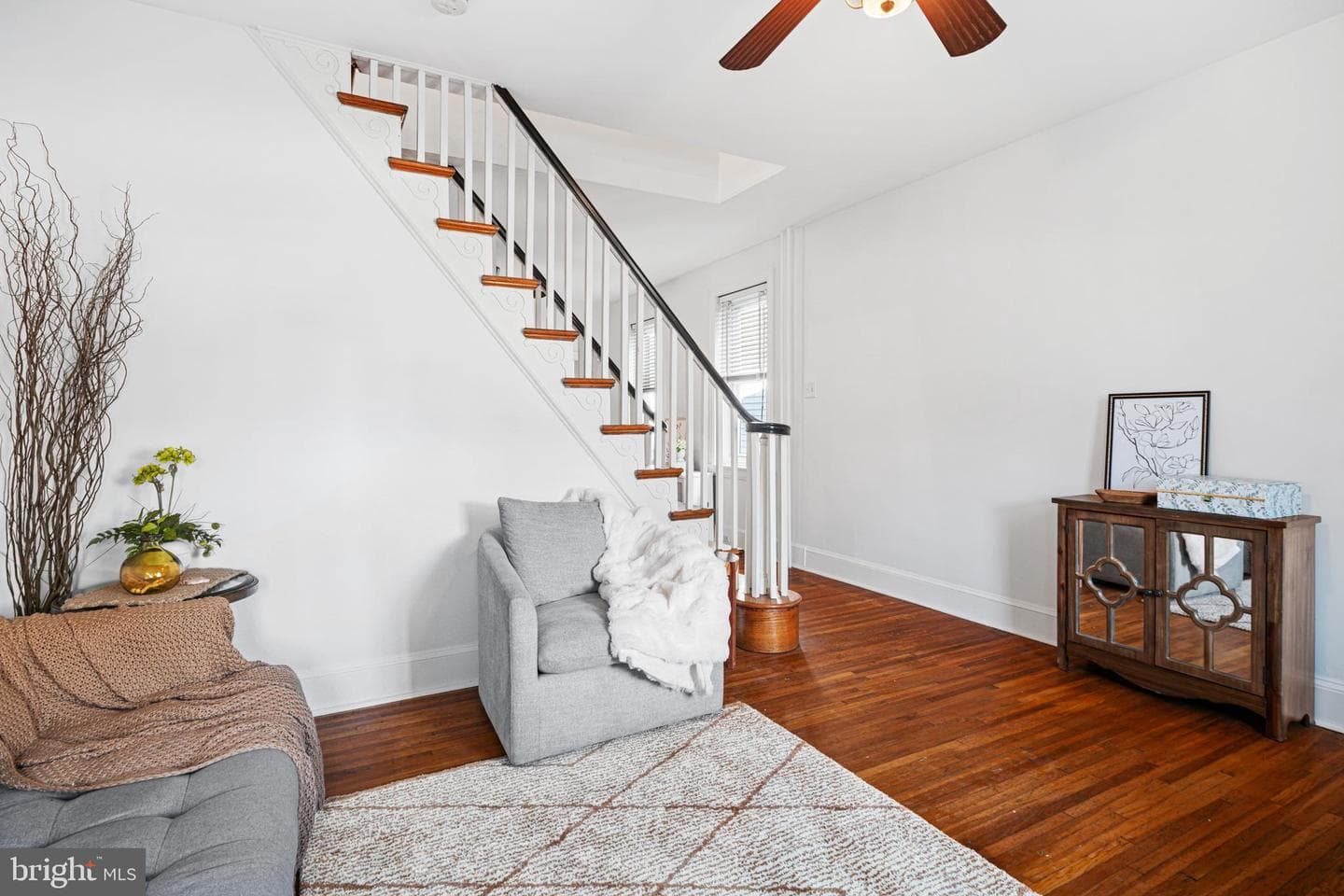 4517 Salmon Street photo 3