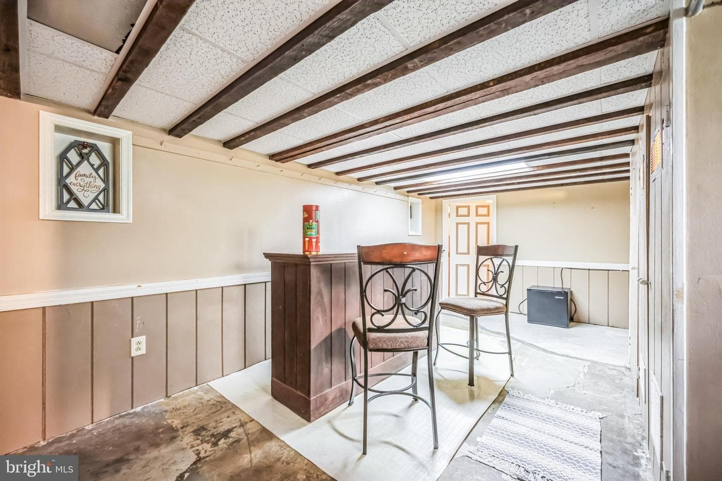 7733 Hasbrook Avenue photo 33