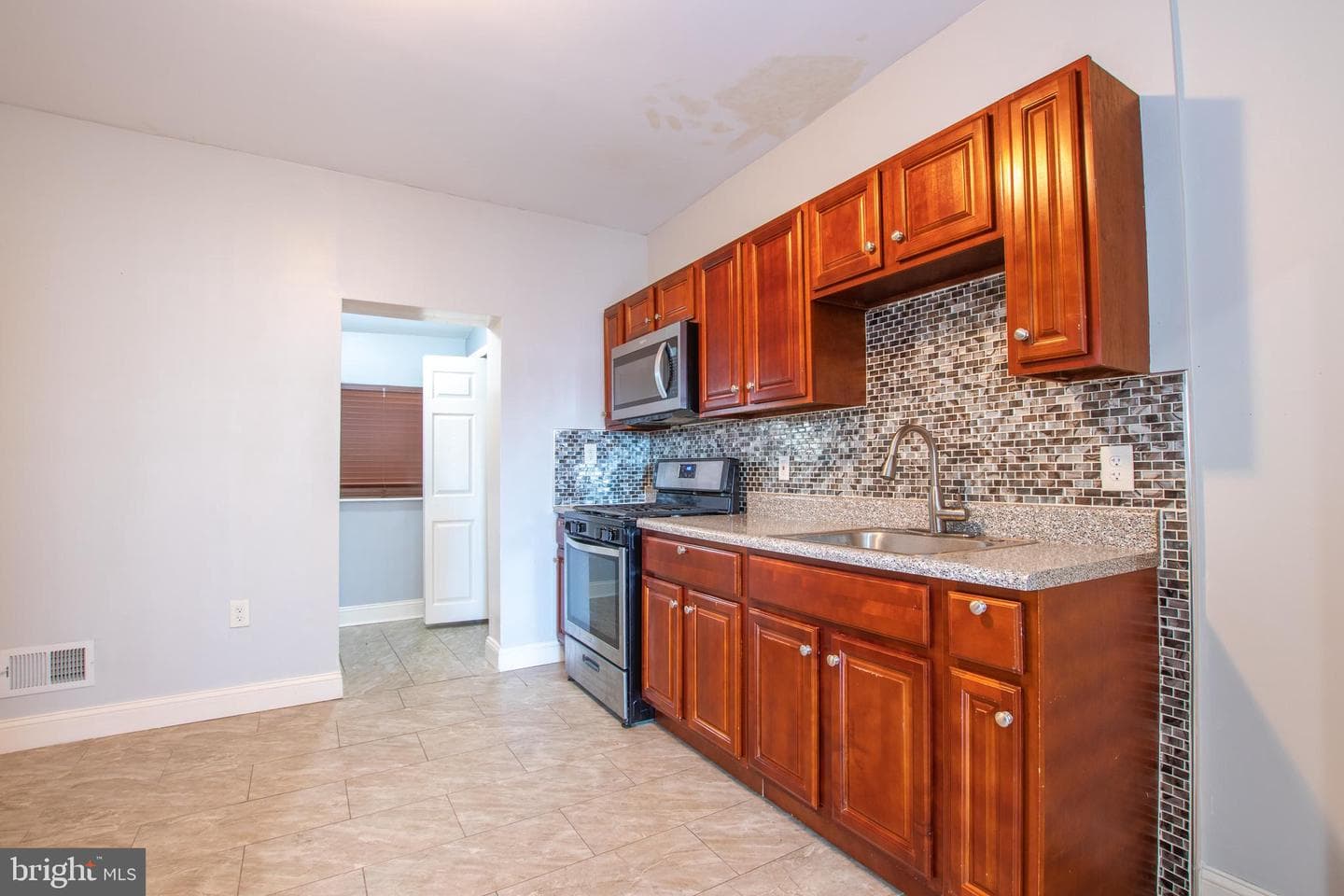 2707 Morris Street photo 7
