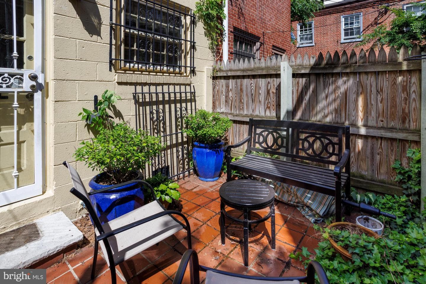 1230 Waverly Walk photo 11