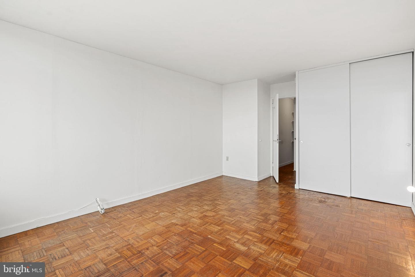 604 S Washington Square #1111 photo 12