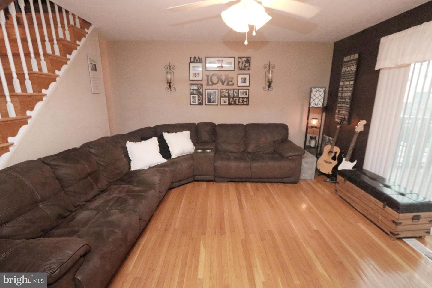 3647 W Crown Avenue photo 15