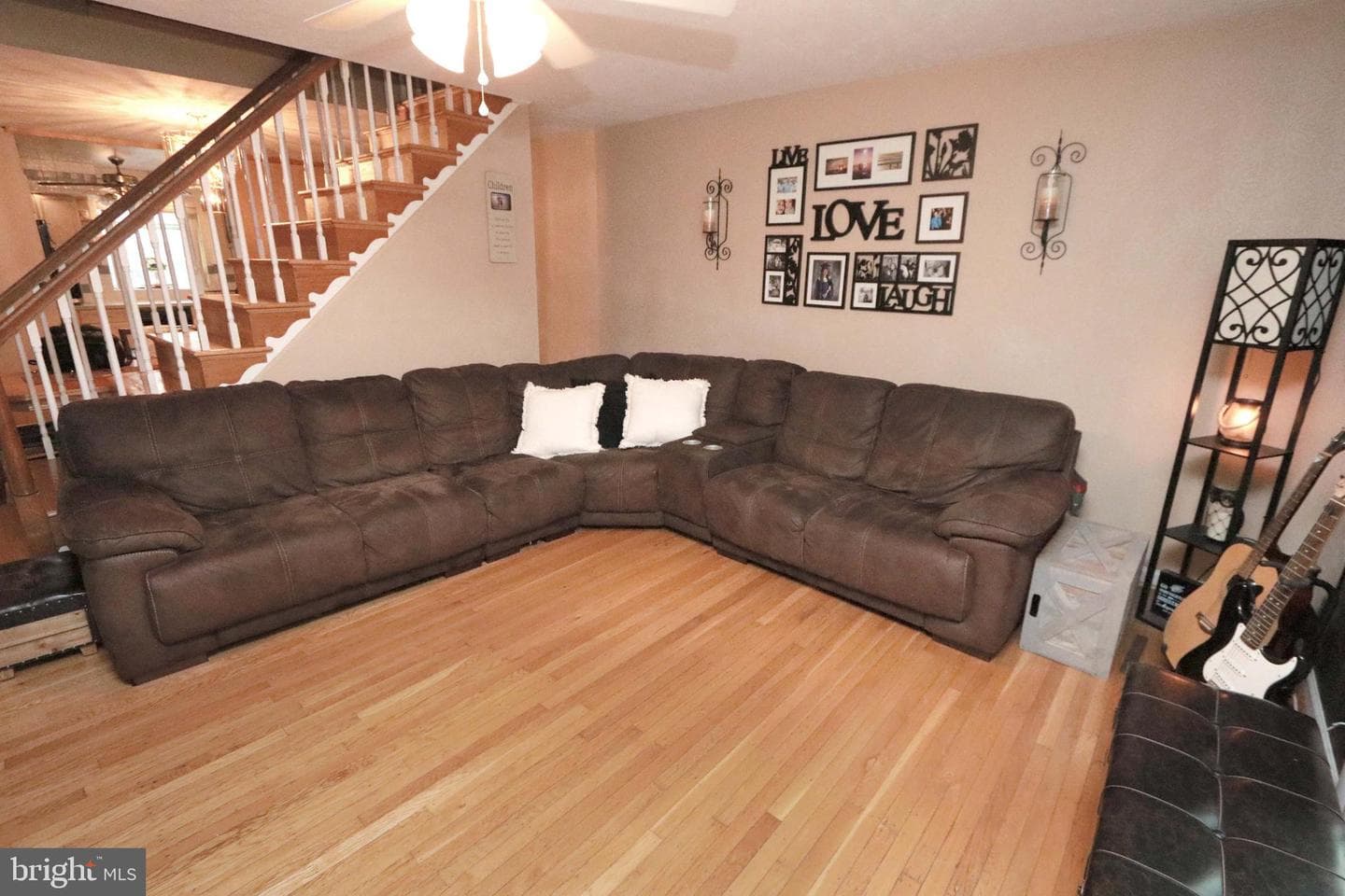 3647 W Crown Avenue photo 16