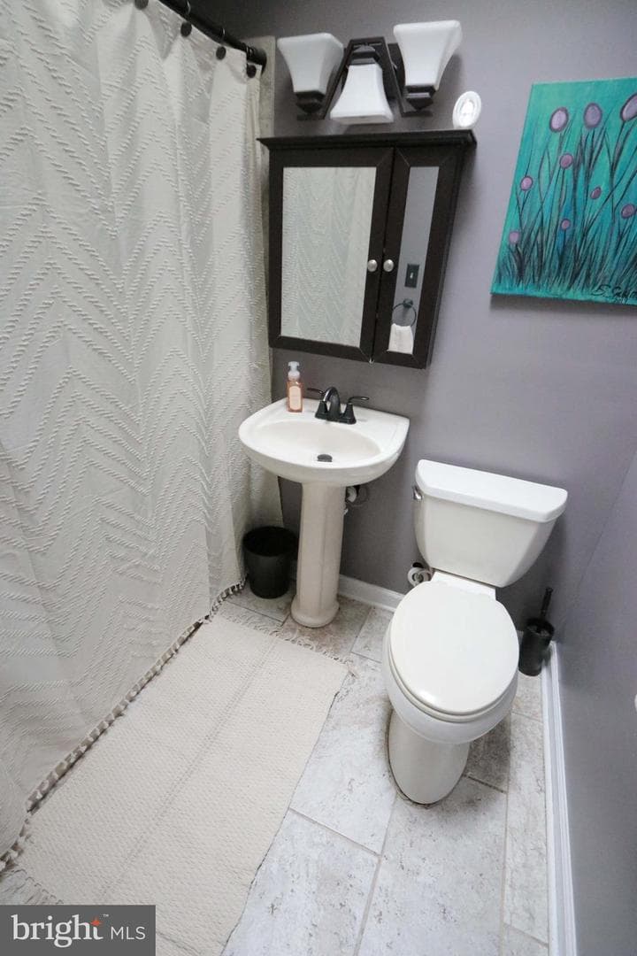 3647 W Crown Avenue photo 33