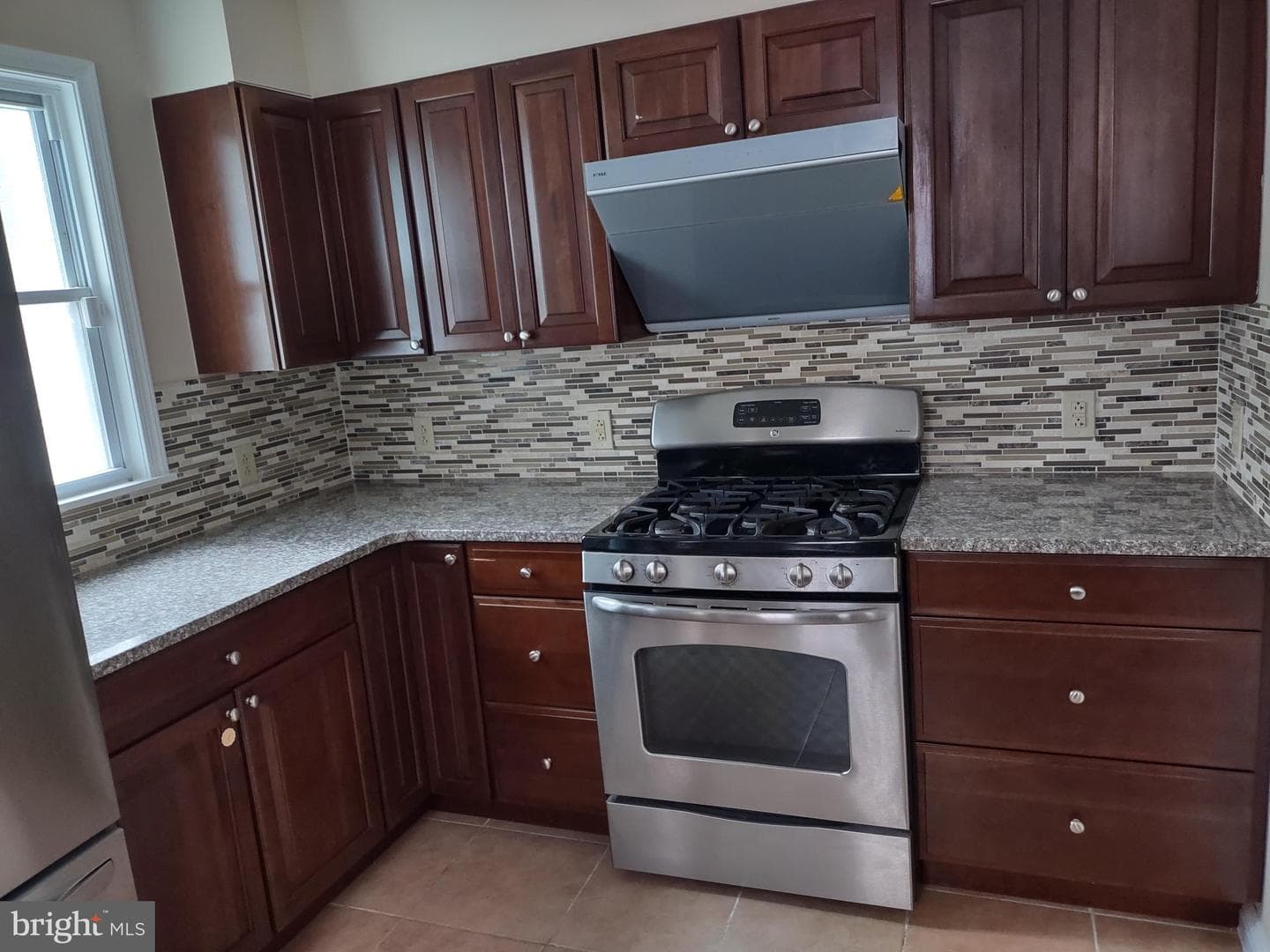 218 Hartel Avenue photo 24