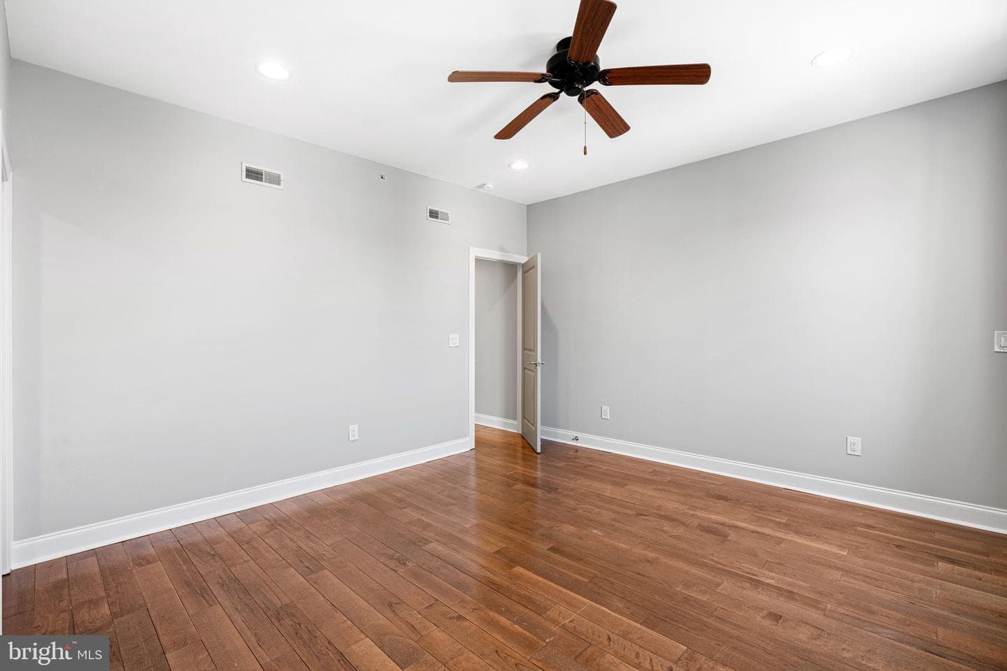 1022-24 Fairmount Avenue #6 photo 17