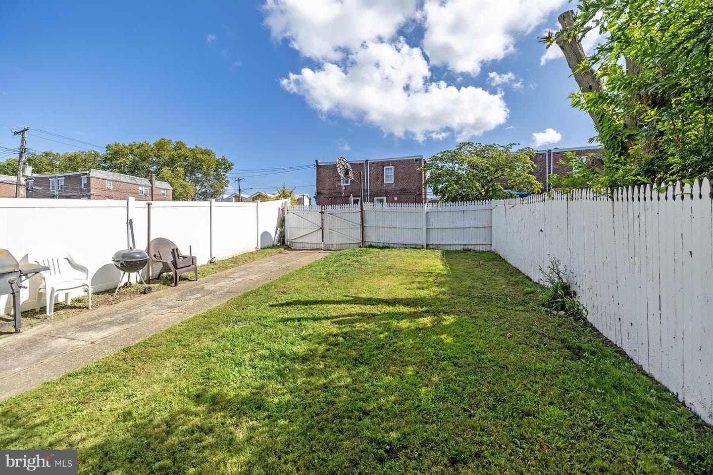1103 Fanshawe Street photo 5