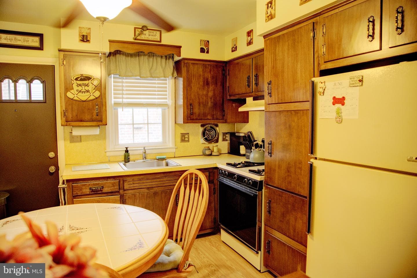 1244 Napfle Avenue photo 6