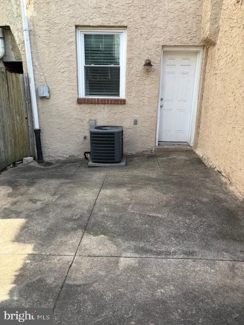 532 Dudley Street photo 14