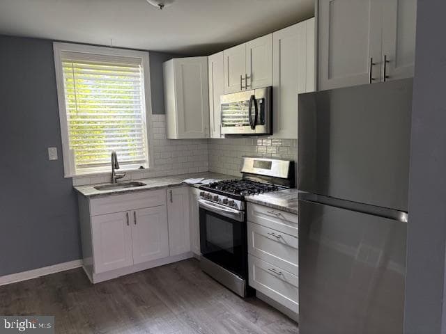 532 Dudley Street photo 5