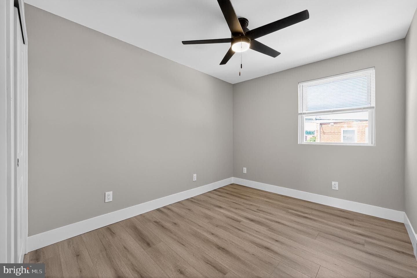 8834 Brocklehurst Street photo 21
