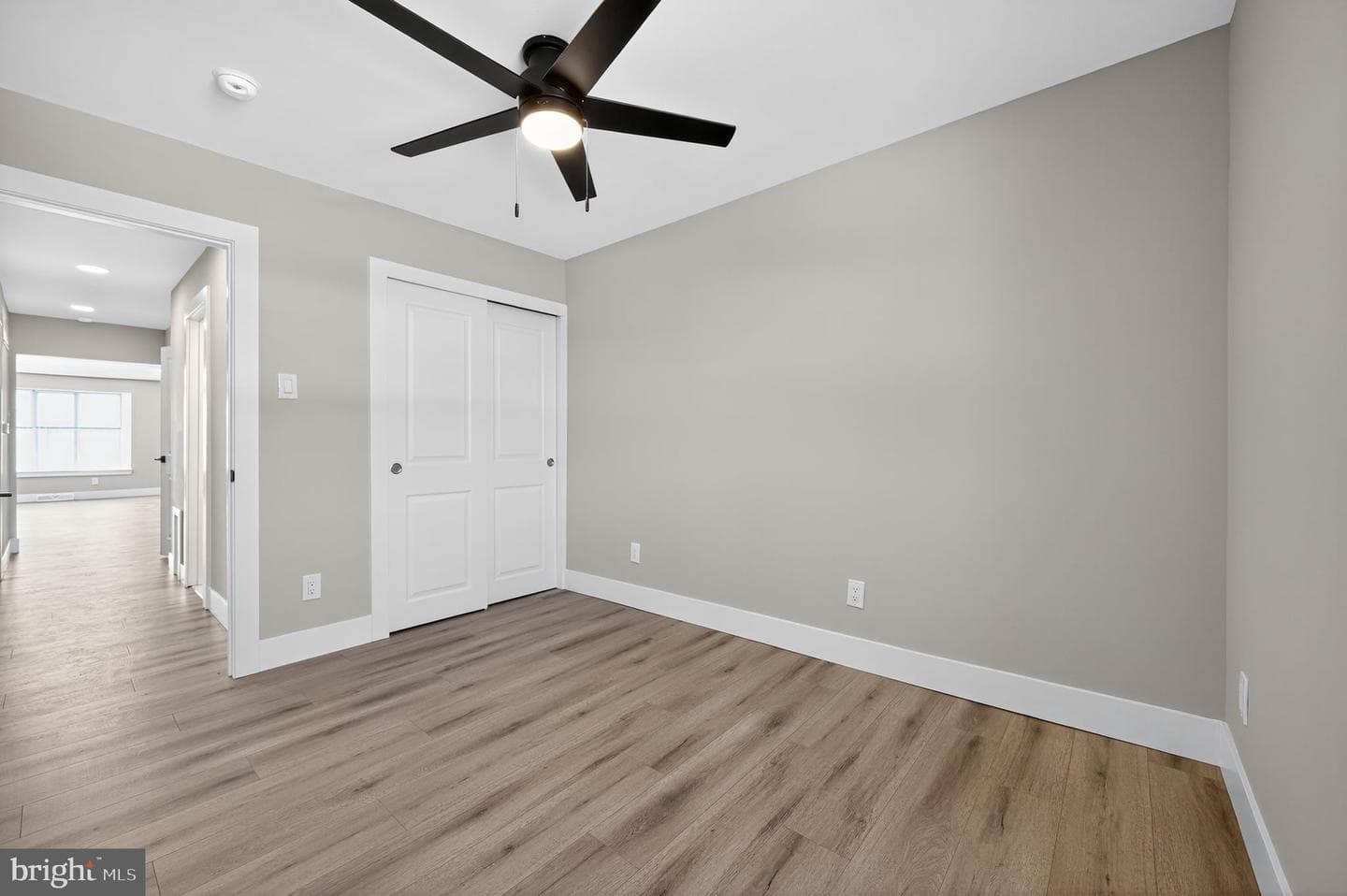 8834 Brocklehurst Street photo 22