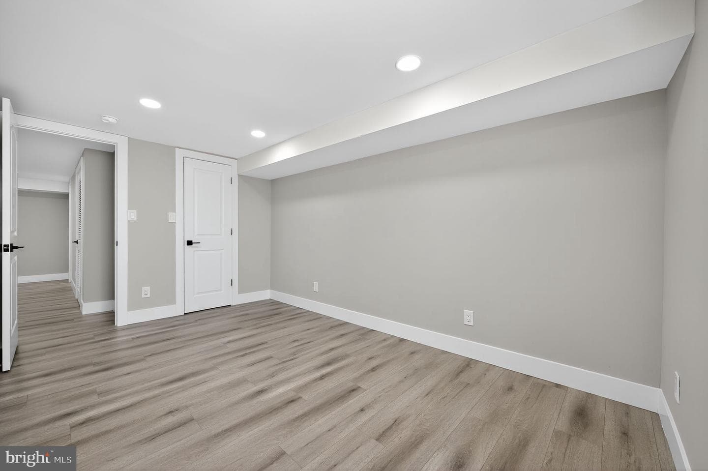 8834 Brocklehurst Street photo 25