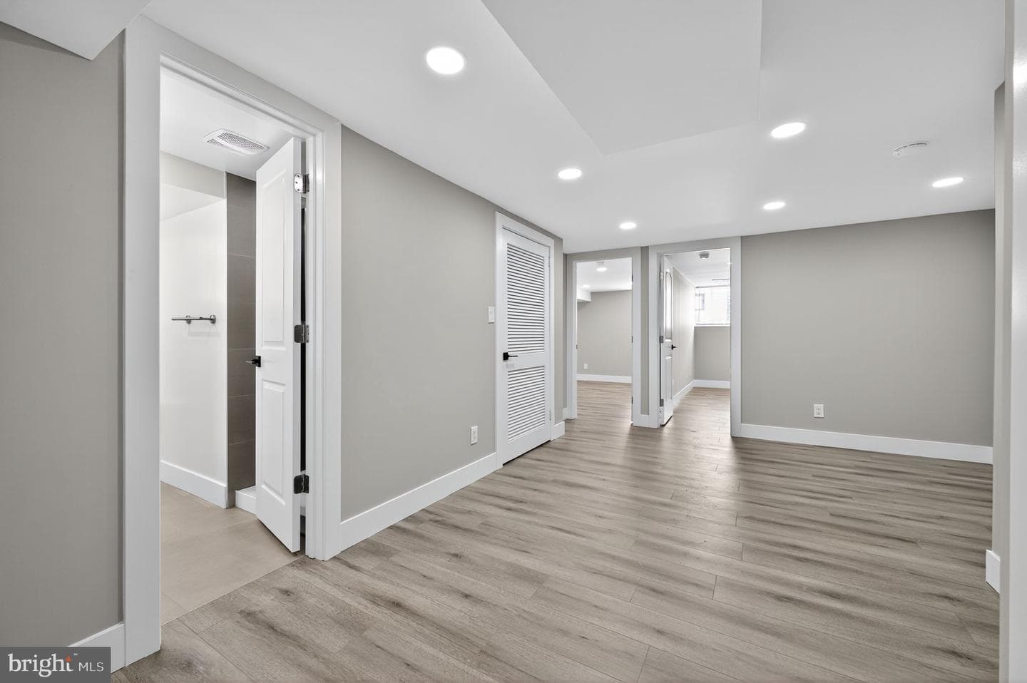 8834 Brocklehurst Street photo 28