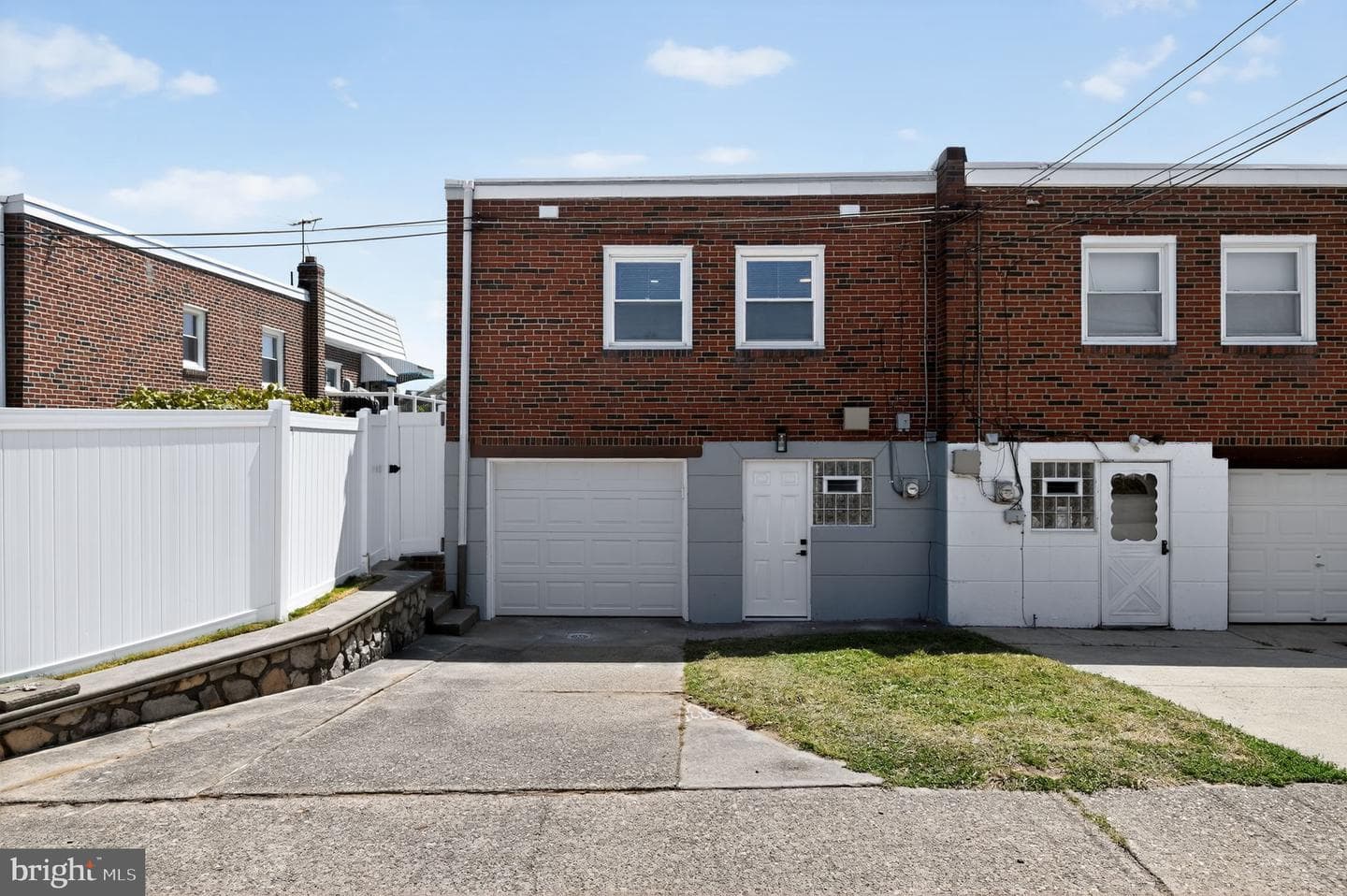 8834 Brocklehurst Street photo 36