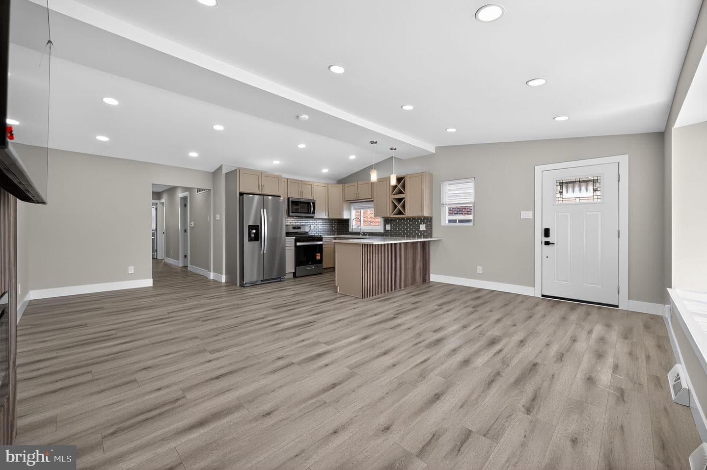 8834 Brocklehurst Street photo 9