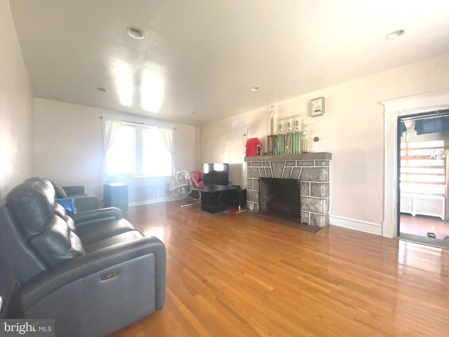 2249 Knorr Street photo 17