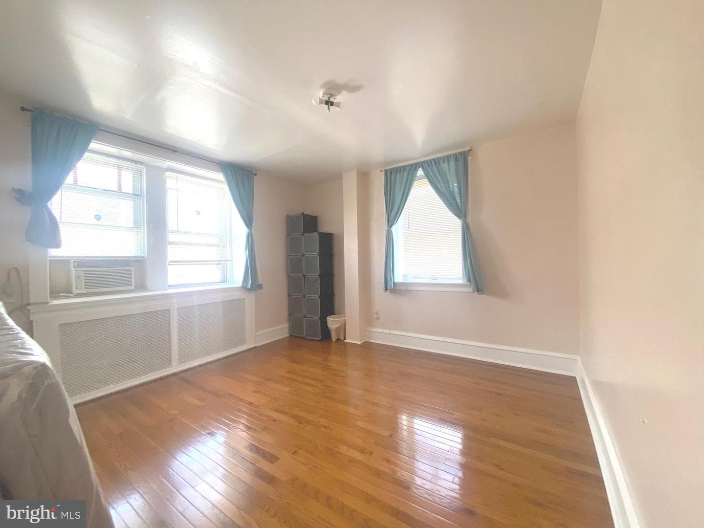 2249 Knorr Street photo 27