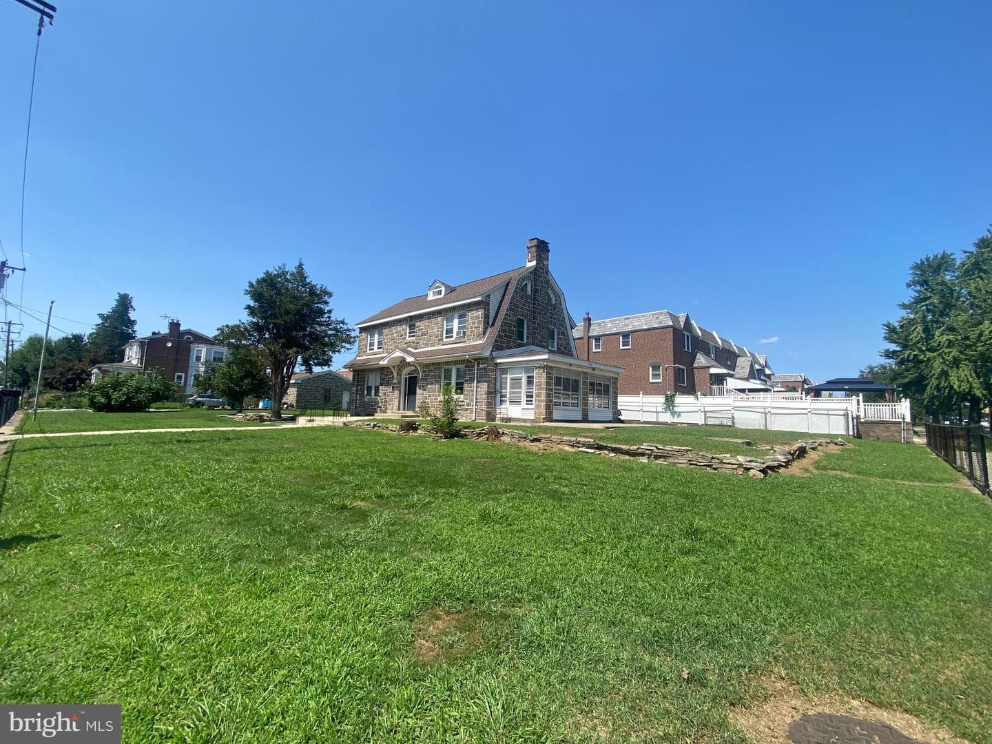 2249 Knorr Street photo 3