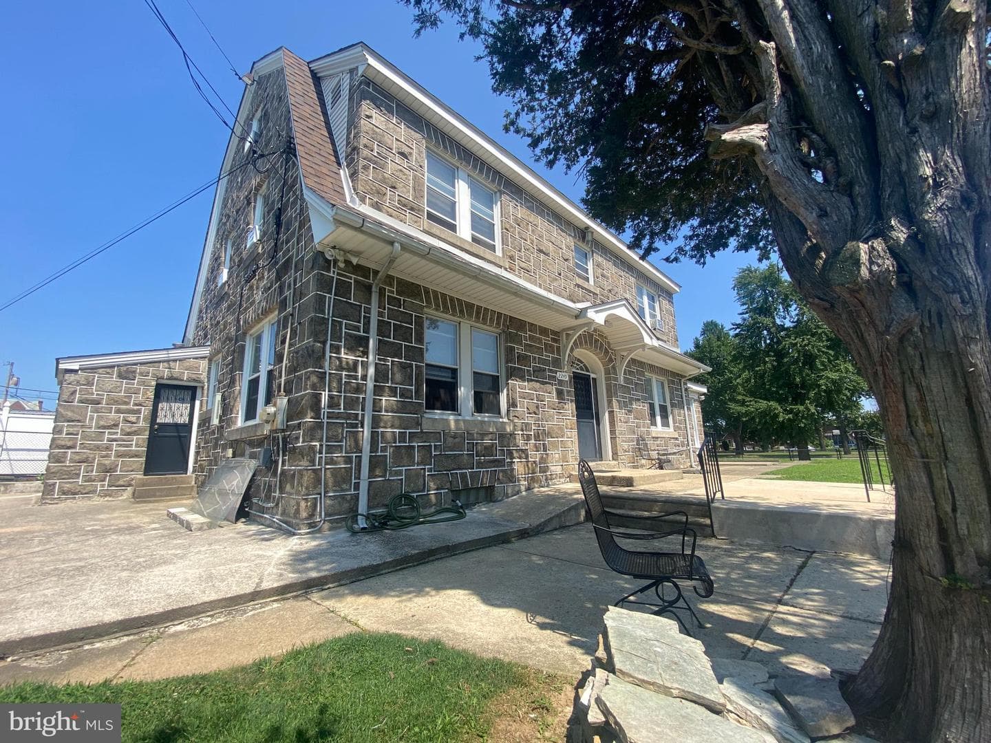 2249 Knorr Street photo 9