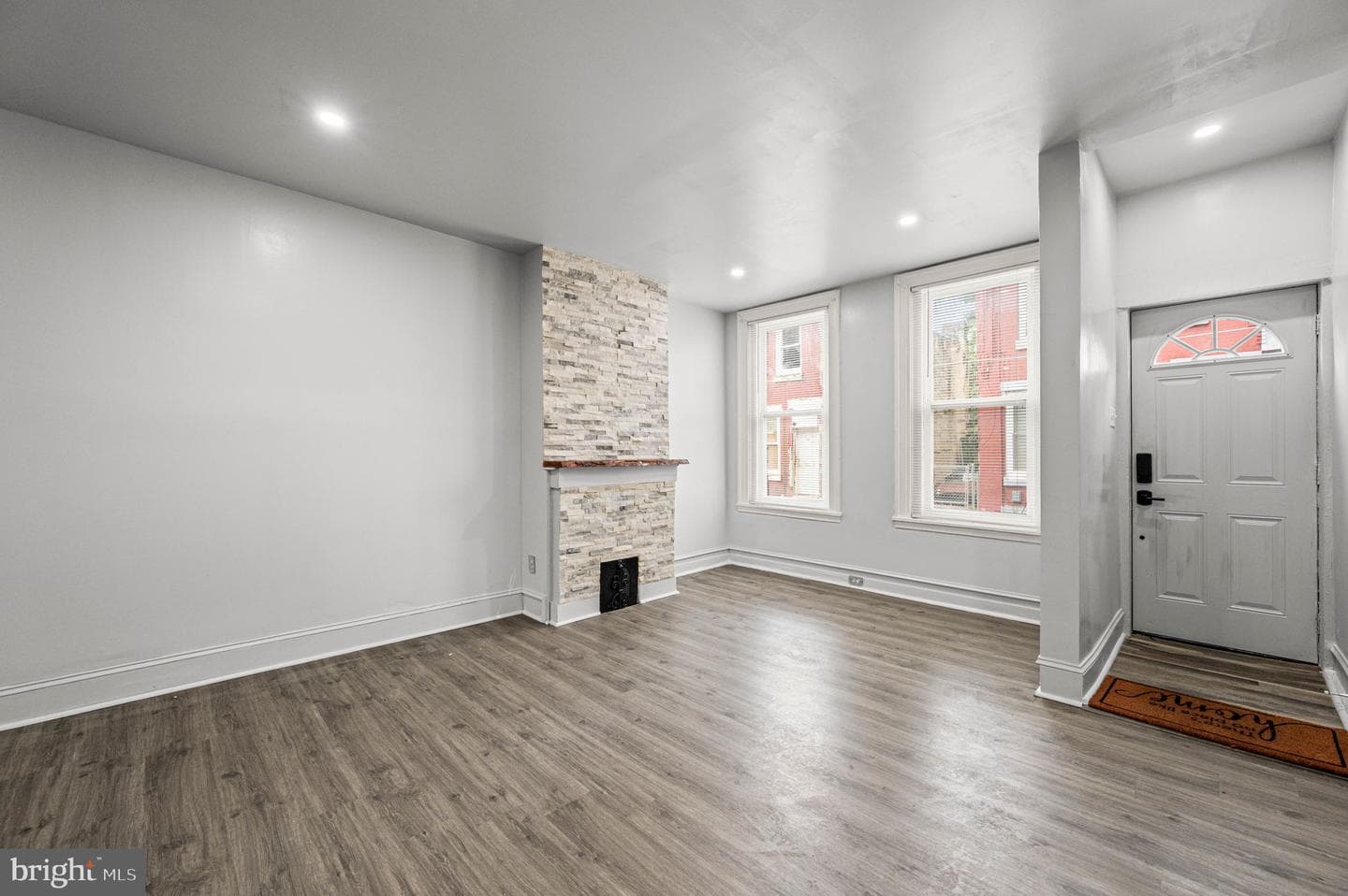 1232 W Sergeant Street photo 8