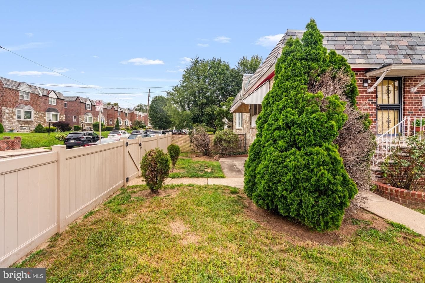 1000 E Durham Street photo 5