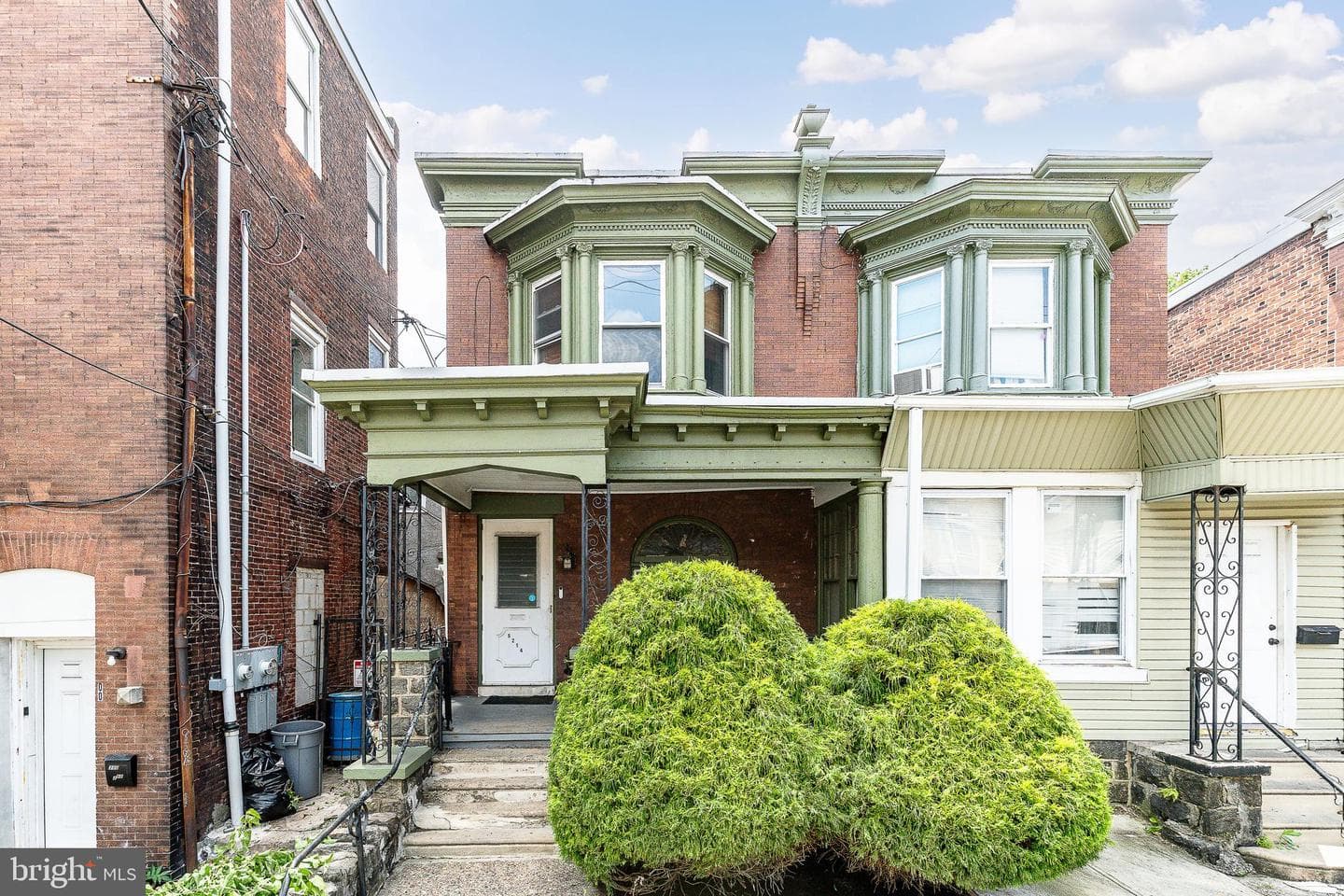 5214 Spruce Street, Philadelphia