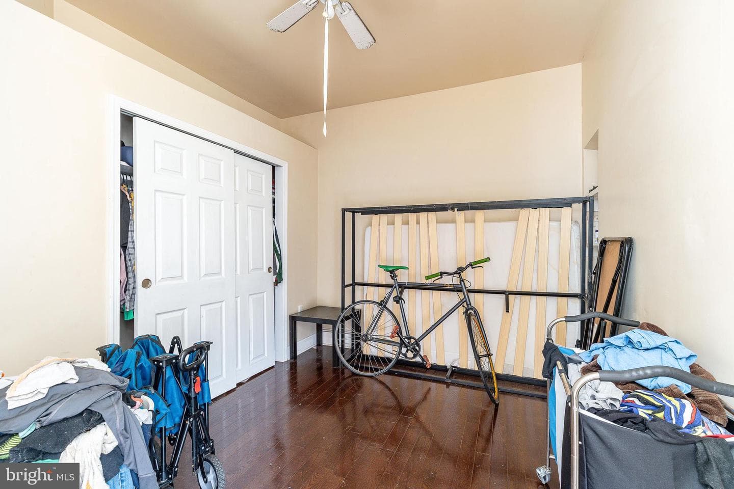 5214 Spruce Street photo 9