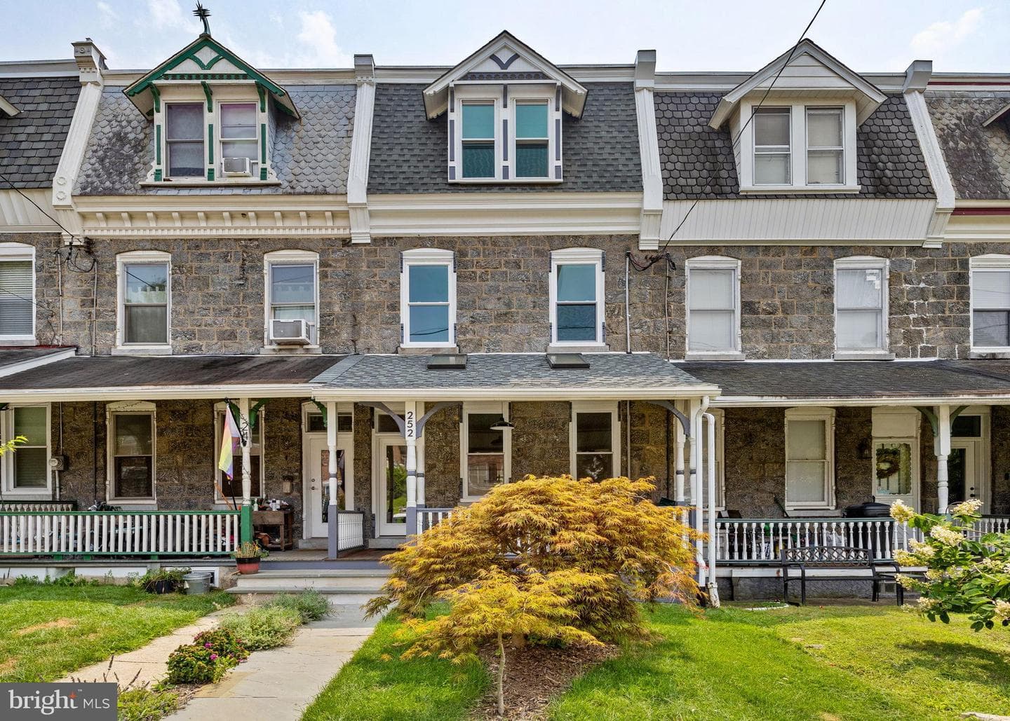 252 Sumac Street photo 1