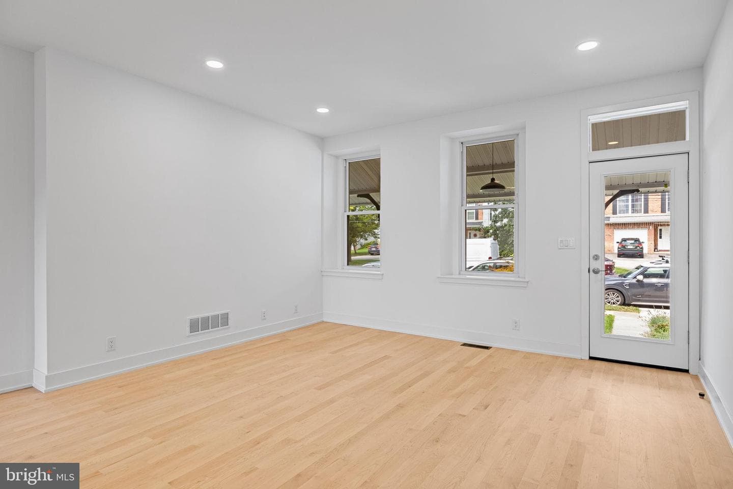 252 Sumac Street photo 5
